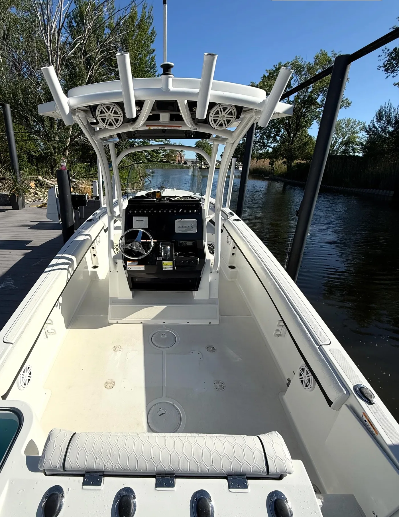 Wellcraft Fisherman 222, 2020 before the flooring installation